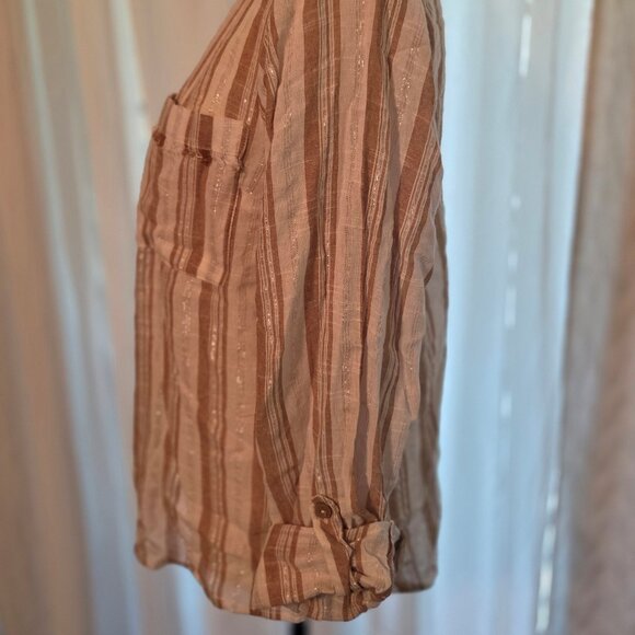 UNIQUE SPECTRUM Sparkle tan/white blouse size small - Picture 2 of 4